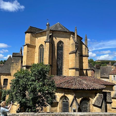 Apartament Au Coeur Du Centre Historique De Sarlat Zewnętrze zdjęcie